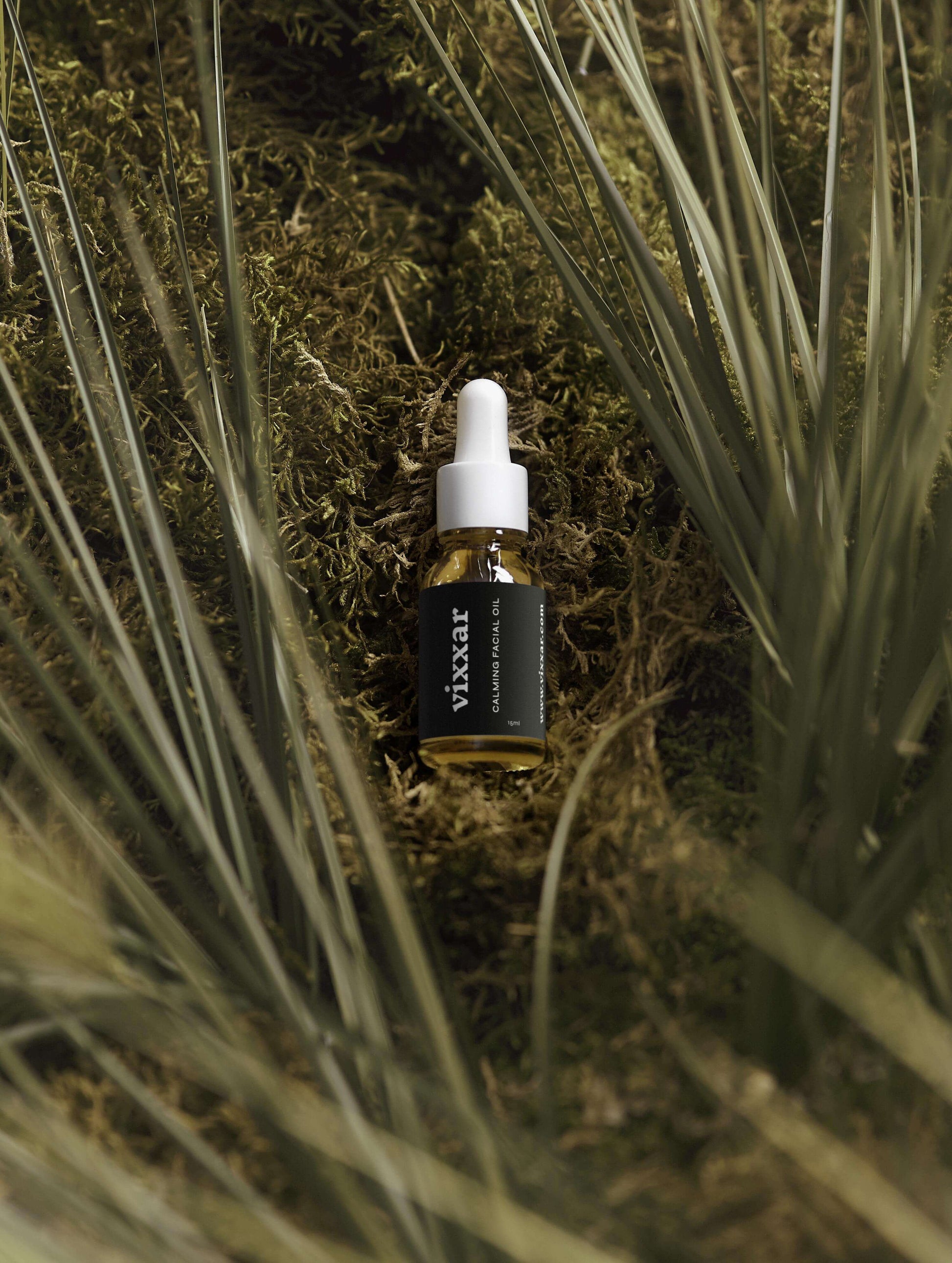 Calming Facial Oil 15ml – Organic Nourishment for Dry & Mature Skin - Vixxar Cosmetiques