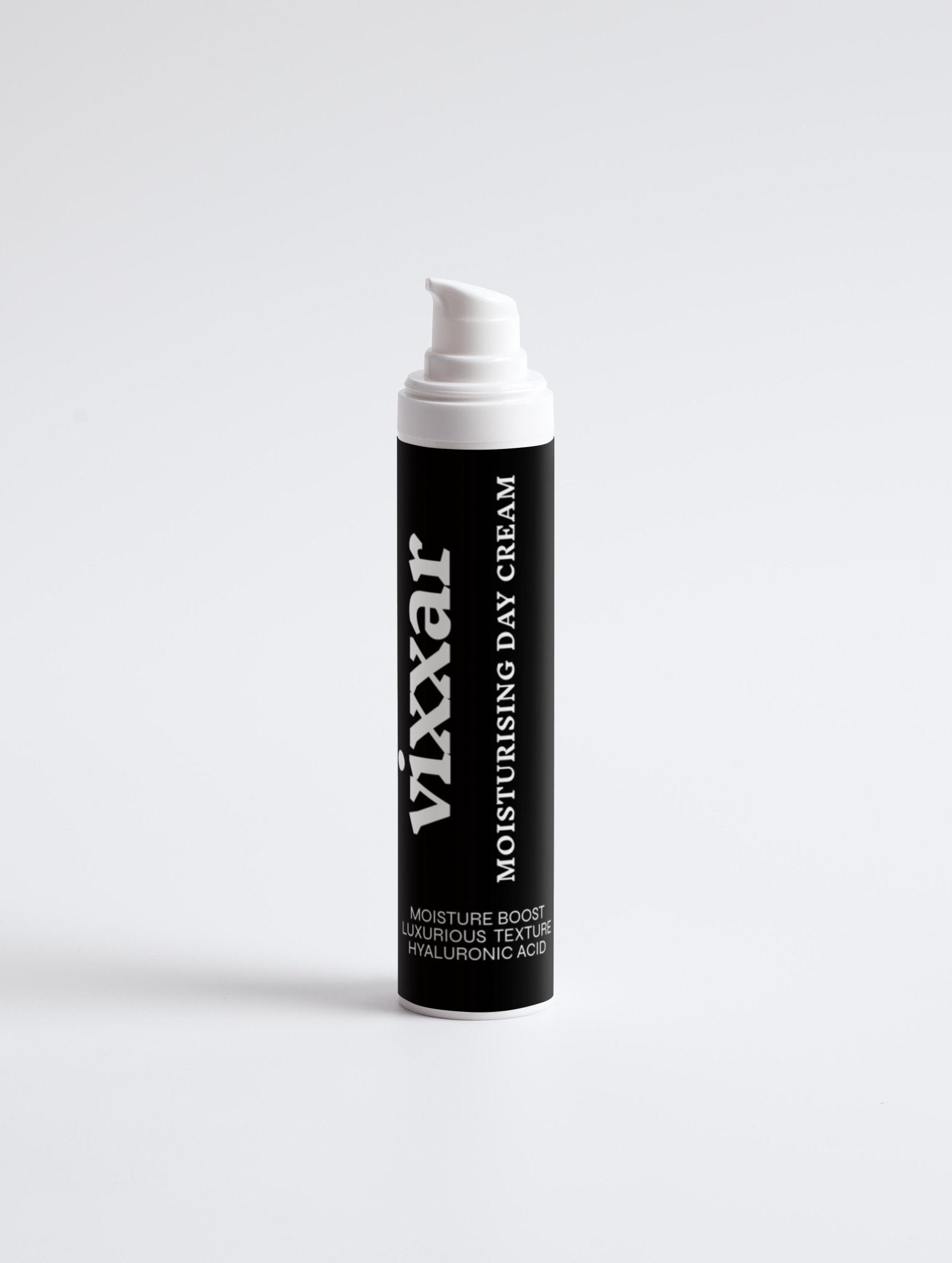 Vixxar Day Cream with Hyaluronic Acid & Jojoba — silky, non-greasy moisturizer for normal to dry skin. EU-made.
