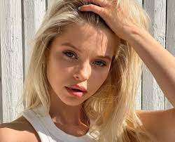 Itchy or Dry Scalp? The Complete Scalp Care Guide 2026 (UK) + Routine & Product Picks - Vixxar Cosmetiques